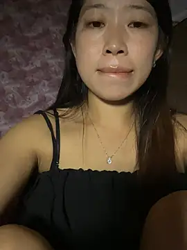 Snapshot of Mayly_lucky2 chatting on July 14, 1:39 pm Mayly lucky2 online show from July 14, 1:39 pm