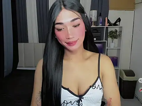 FyangFoxx online show from May 14, 6:04 pm