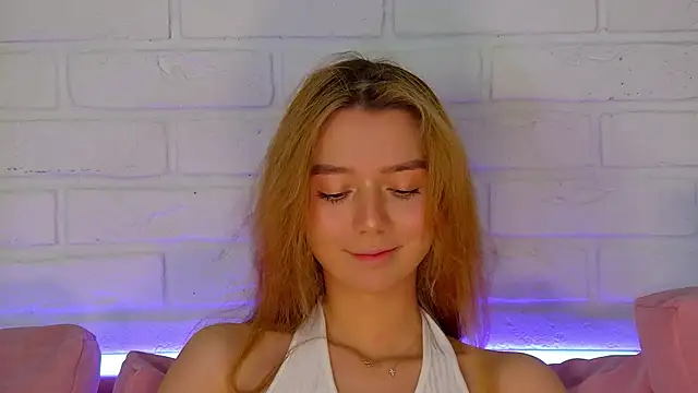 VanessaVienne online show from March 1, 4:20 pm