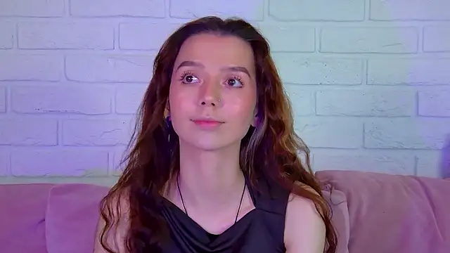 VanessaVienne online show from April 19, 4:06 pm