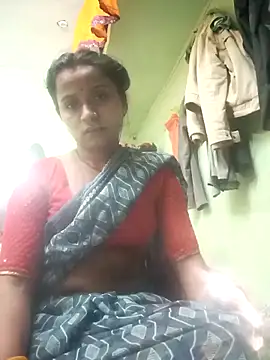 Snapshot of Hirdesh_sahu chatting on May 27, 1:57 am Hirdesh sahu online show from May 27, 1:57 am