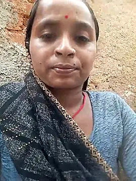 Snapshot of Hirdesh_sahu chatting on July 8, 9:47 am Hirdesh sahu online show from July 8, 9:47 am