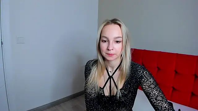 DaisyMellifluous online show from February 25, 1:48 am