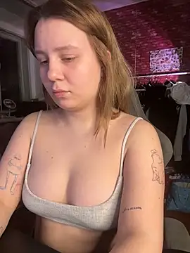 AnnaSeint online show from March 27, 5:23 pm