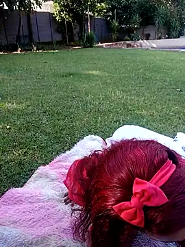 Amanda April online show from March 7, 1:52 pm