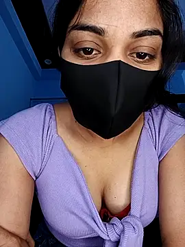 Snapshot of sexygirl889 chatting on February 20, 4:53 am sexygirl889 online show from February 20, 4:53 am