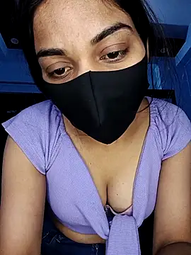 Snapshot of sexygirl889 chatting on February 25, 5:17 am sexygirl889 online show from February 25, 5:17 am