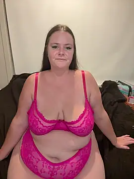 carinabro10 online show from March 5, 10:44 am