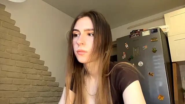 ElsieKuhlmann online show from March 12, 5:02 am