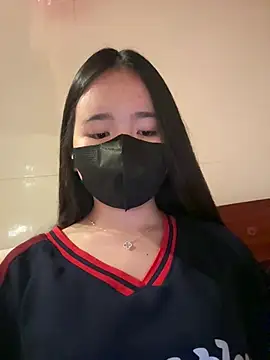 Gwen879 online show from March 11, 10:32 am