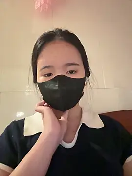 Gwen879 online show from March 24, 1:10 am