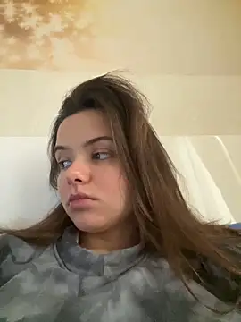 Snapshot of LadyinBed99 chatting on February 14, 7:38 am LadyinBed99 online show from February 14, 7:38 am