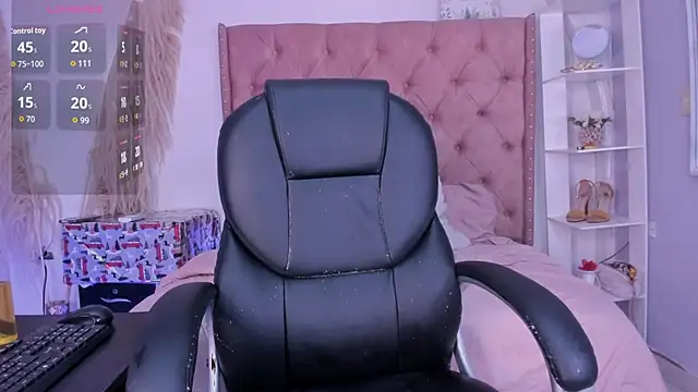 xNahomi 21 online show from January 16, 12:31 pm