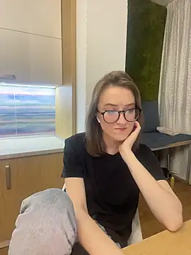 Persephone Kore online show from March 23, 5:50 pm