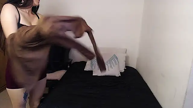 Shanel Lozano online show from April 12, 6:13 pm