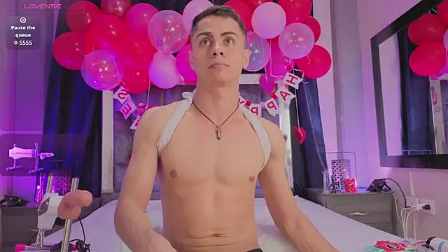 LeoMonnroe online show from February 17, 8:04 pm