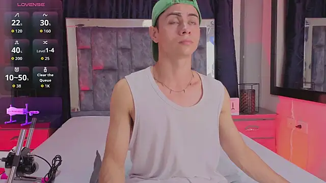 LeoMonnroe online show from April 17, 7:28 pm