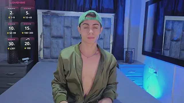 LeoMonnroe online show from April 19, 5:12 pm