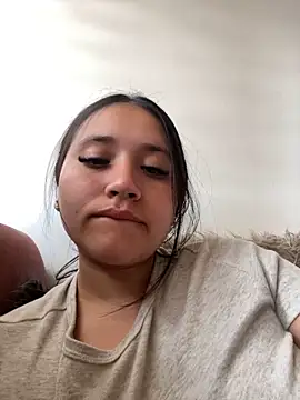 Veronica Wins  online show from March 6, 7:32 pm