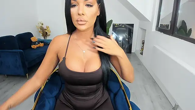 CrazyDollxx online show from January 17, 6:00 pm