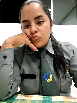 Isabel 3 online show from May 4, 1:01 am