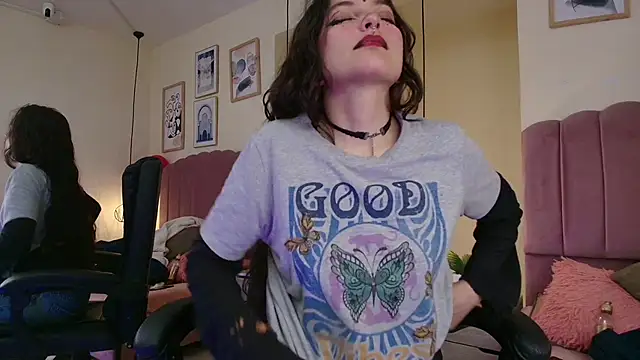 Hanabie  online show from March 1, 3:19 am