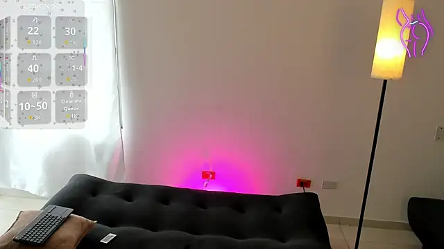 ErisEva online show from February 4, 8:25 pm