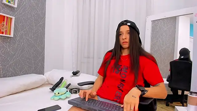 ViictoriiaSaenz online show from March 29, 4:45 am