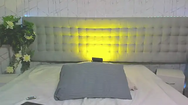 AlexiiaBrown online show from March 15, 11:11 pm