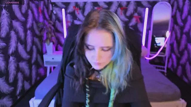 Snapshot of RubyMyst chatting on January 31, 8:29 pm RubyMyst online show from January 31, 8:29 pm