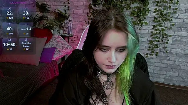 Snapshot of RubyMyst chatting on February 14, 8:38 pm RubyMyst online show from February 14, 8:38 pm