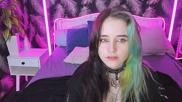 Snapshot of RubyMyst chatting on March 5, 9:11 pm RubyMyst online show from March 5, 9:11 pm