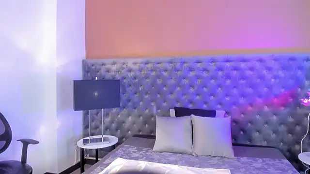 NatQueen online show from January 15, 10:35 pm