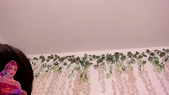 lizz lunna online show from March 20, 10:36 pm