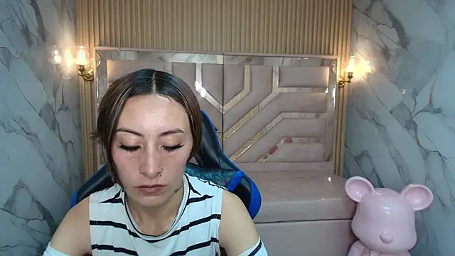 katalina r  online show from March 15, 12:33 pm