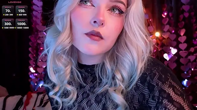 ShyniAlice online show from March 23, 4:49 am