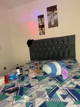 Carita traviesa4 online show from April 8, 2:55 am