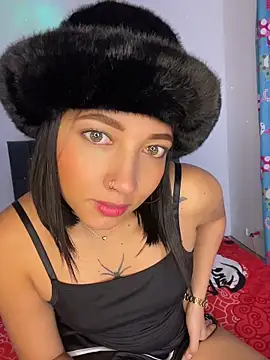 Carita traviesa4 online show from April 11, 1:54 am