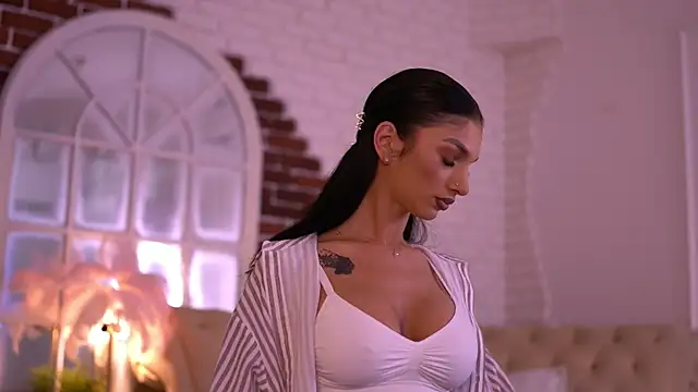 NyssaSky online show from April 22, 5:47 pm