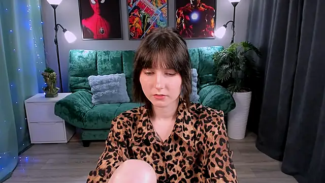 KikaOsterman online show from April 3, 2:15 pm