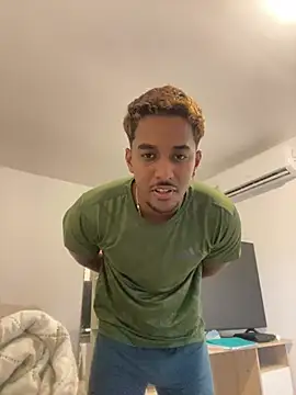 Axel black10 online show from March 3, 2:23 pm