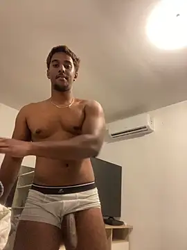 Axel black10 online show from March 6, 1:07 pm