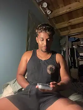 Axel black10 online show from April 21, 9:50 pm