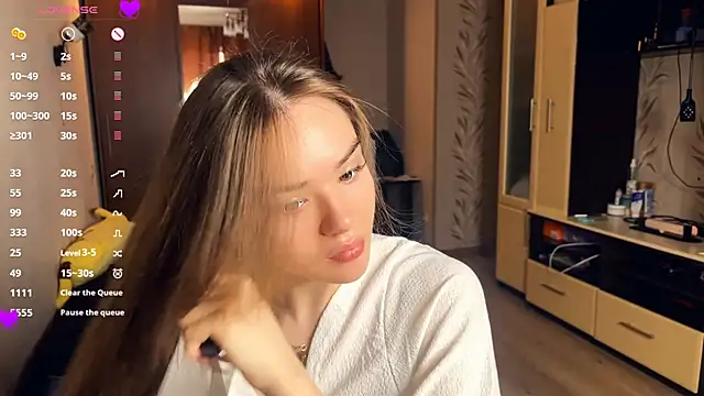 LubaSeirers online show from March 15, 3:07 pm