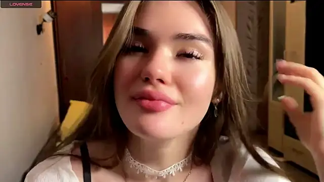 LubaSeirers online show from April 15, 3:30 pm