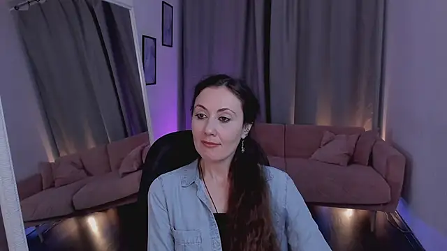 Juliet Jamess online show from January 15, 1:37 pm