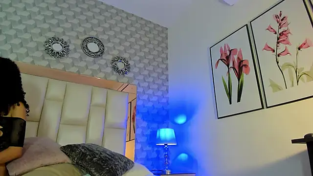 Priscila Bell online show from January 14, 3:56 am