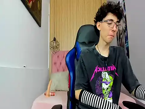 Syriussz online show from February 17, 7:42 pm