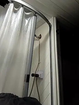 sxyftsecret online show from April 19, 1:49 am