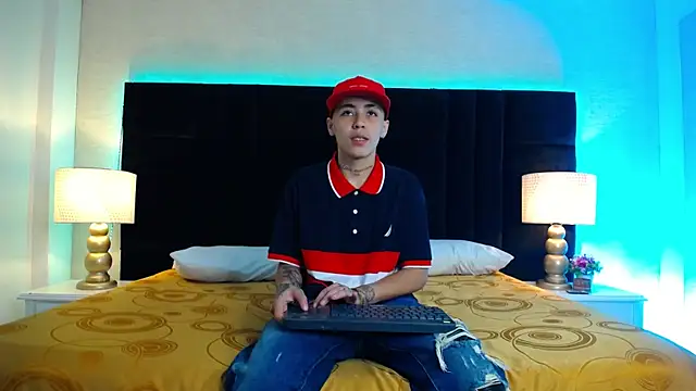 Raven Cox online show from January 11, 5:12 am